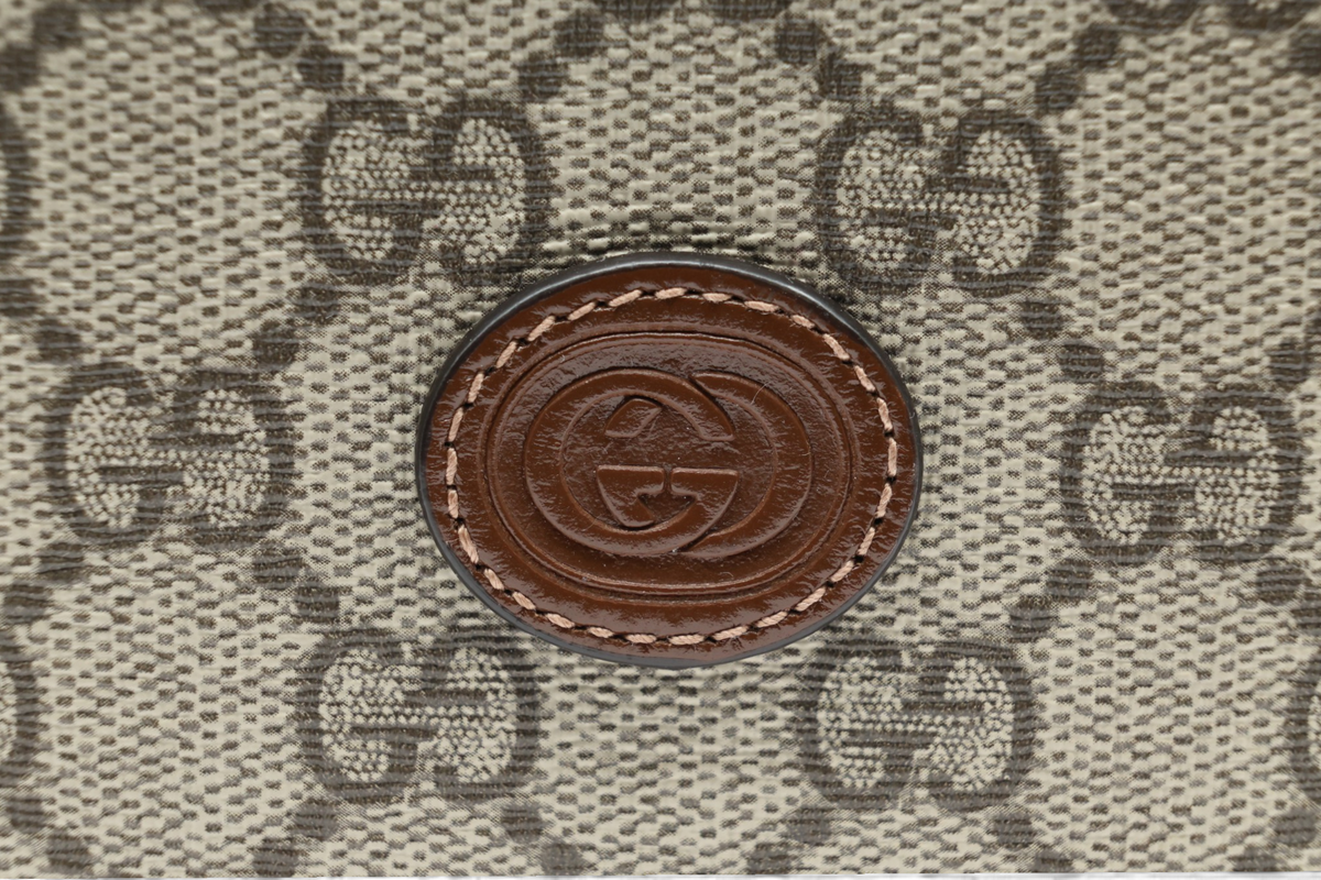 Gucci Interlocking GG Wallet